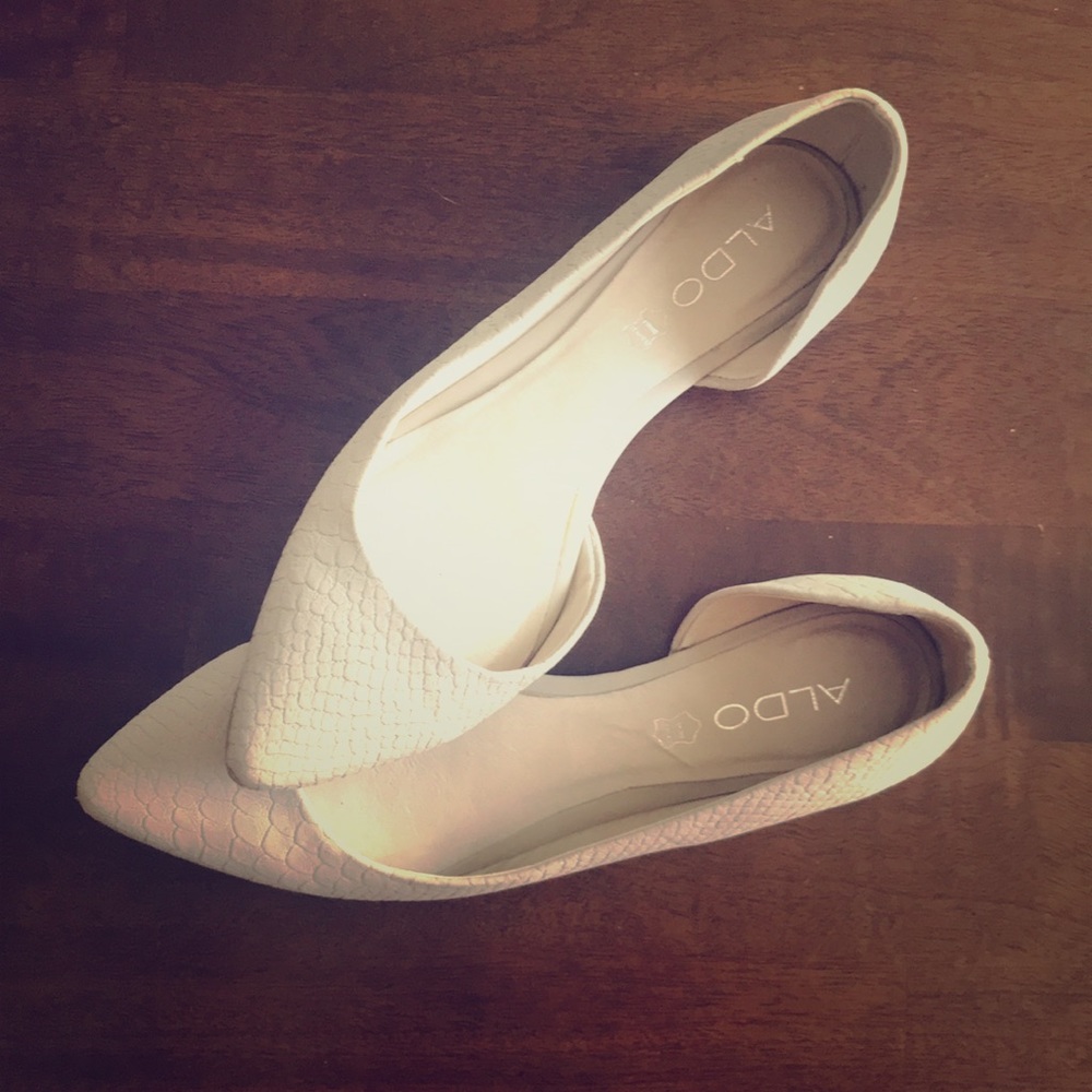 Aldo // 7 // nude d’orsay flats